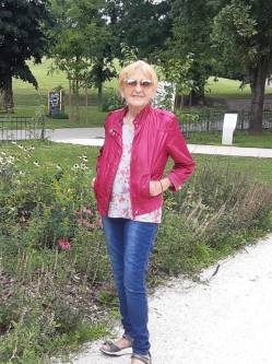 �va, 80 �ves r�calm�si t�rskeres� n�