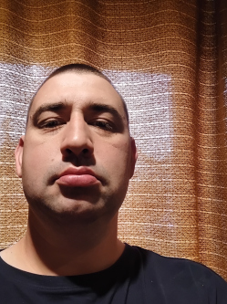 S�ndor, 42 �ves t�rskeres� f�rfi, Budapest