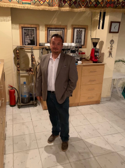 �d�m, 54 �ves t�rskeres� f�rfi, Fony�d