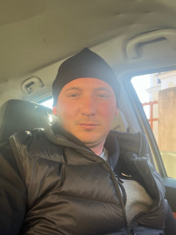 Szabolcs, 33 �ves hajd�dorogi t�rskeres� f�rfi