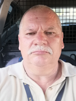 J�zsi, 60 �ves t�rskeres� f�rfi, H�gy�sz
