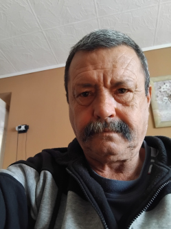 Tibor, 63 �ves t�rskeres� f�rfi, Kakucs