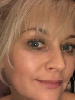 Zs�ka, 57 �ves t�rskeres� n�, Kenderes
