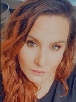Zsanett, 34 �ves t�rskeres� n�, P�cs