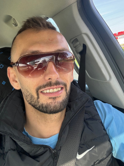 Peti, 27 �ves t�rskeres� f�rfi, Sopron
