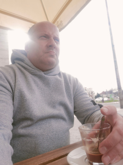 J�zsef, 41 �ves t�rskeres� f�rfi, Szeged