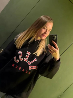 Adrienn, 31 �ves t�rskeres� n�, Kaposv�r