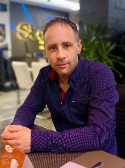 Fler, 37 �ves t�rskeres� f�rfi, Mez�kov�csh�za