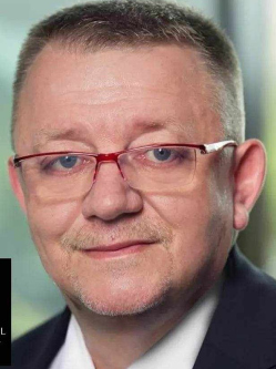 Gyula, 60 �ves t�rskeres� f�rfi, S�rbog�rd