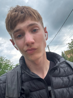 Balázs, 20 éves társkereső férfi, Őrbottyán