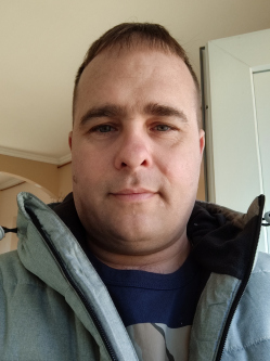 Rich�rd, 43 �ves t�rskeres� f�rfi, Kistelek