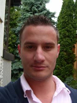Bence, 43 �ves t�rskeres� f�rfi, Budapest