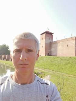 S�ndor, 64 �ves kecskem�ti t�rskeres� f�rfi
