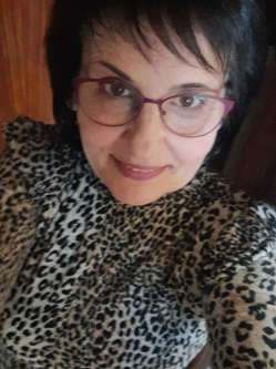 Erzs�, 57 �ves t�rskeres� n�, Ny�regyh�za
