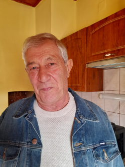 S�ndor, 71 �ves t�rskeres� f�rfi, Szentes