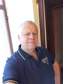Andr�s, 58 �ves t�rskeres� f�rfi, Keszthely