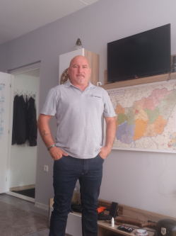 S�ndor, 56 �ves t�rskeres� f�rfi, Kaposv�r