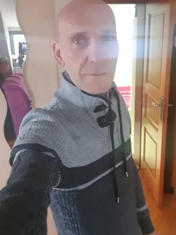 Korn�l, 54 �ves t�rskeres� f�rfi, B�k�scsaba