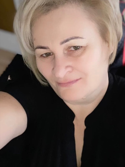 Ildiko, 57 �ves t�rskeres� n�, Hern�dszentandr�s
