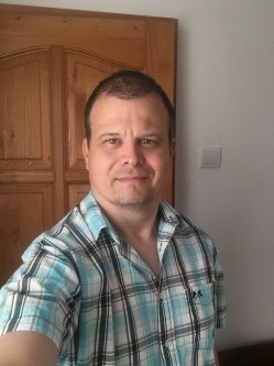 Bal�zs, 47 �ves t�rskeres� f�rfi, Celld�m�lk