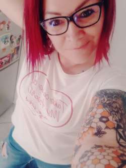 Edina, 50 �ves t�rskeres� n�, Duna�jv�ros