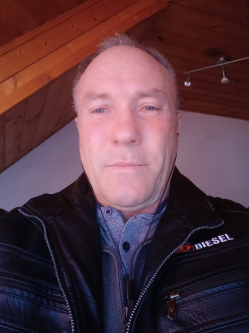Gy�rgy, 54 �ves abai t�rskeres� f�rfi