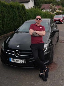 Valentin, 45 �ves t�rskeres� f�rfi, Baden-W�rttemberg