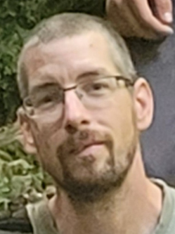 Csaba, 42 �ves t�rskeres� f�rfi, Szeged