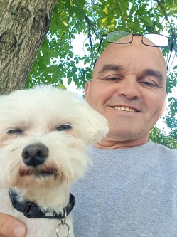 Lajos, 56 �ves t�rskeres� f�rfi, Mak�