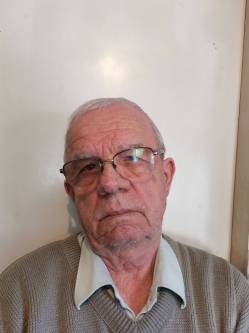 J�nos, 78 �ves t�rskeres� f�rfi, Baja