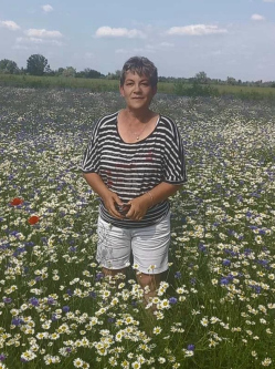 Jutka, 55 �ves t�rskeres� n�, Akaszt�