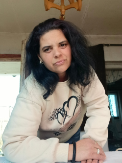 Julcsi, 39 �ves t�rskeres� n�, Nagy�t