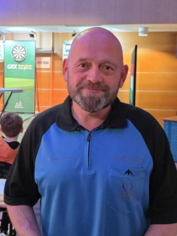 Attila, 52 �ves t�rskeres� f�rfi, Mez�ber�ny
