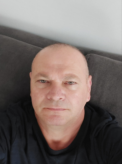 Zsolt, 57 �ves t�rskeres� f�rfi, Miskolc