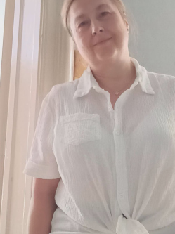 Mariann, 58 �ves t�rskeres� n�, Budapest