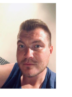 J�zsef, 41 �ves t�rskeres� f�rfi, Eger