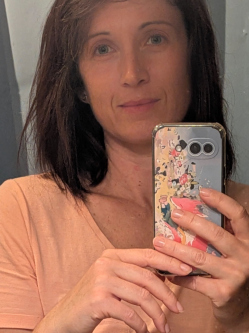 Zsanett, 39 �ves t�rskeres� n�, Duna�jv�ros