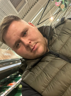 Péter, 28 éves társkereső férfi, Szekszárd
