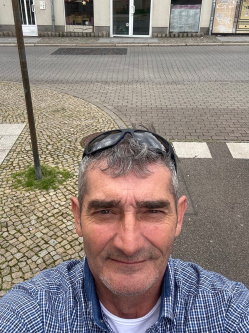 Zsolt, 54 �ves t�rskeres� f�rfi, Mez�k�vesd