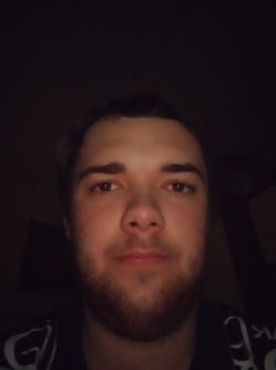 Balázs, 20 éves társkereső férfi, Magyarszék