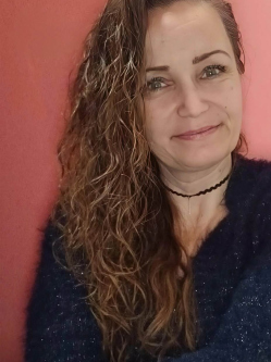 Anna, 46 �ves t�rskeres� n�, Debrecen