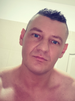 45 �ves budapesti f�rfi