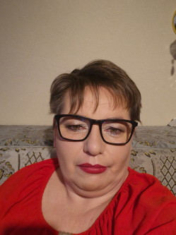 M�ria, 52 �ves t�rskeres� n�, Tiszak�rt