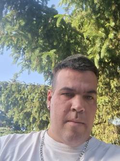 Norbi, 36 �ves t�rskeres� f�rfi, S�meg