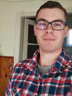 R�bert, 28 �ves t�rskeres� f�rfi, Abony