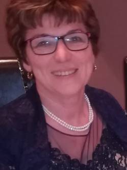 Etelka, 66 �ves t�rskeres� n�, Tapolca