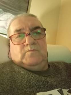 Gyorgy, 70 �ves martf�i t�rskeres� f�rfi