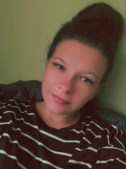 Ter�zia, 19 �ves t�rskeres� n�, B�k�scsaba
