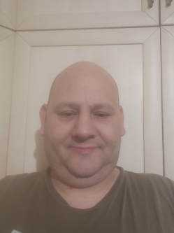 S�ndor, 49 �ves t�rskeres� f�rfi, Balassagyarmat