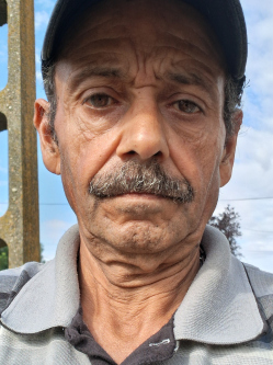 J�zsef, 59 �ves t�rskeres� f�rfi, Sarkadkereszt�r